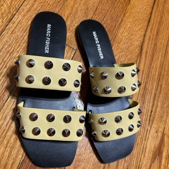 Marc Fisher Yellow Bolive Slippers size 6.5 Edgy, Grunge, Metal, Rebel - Picture 1 of 10
